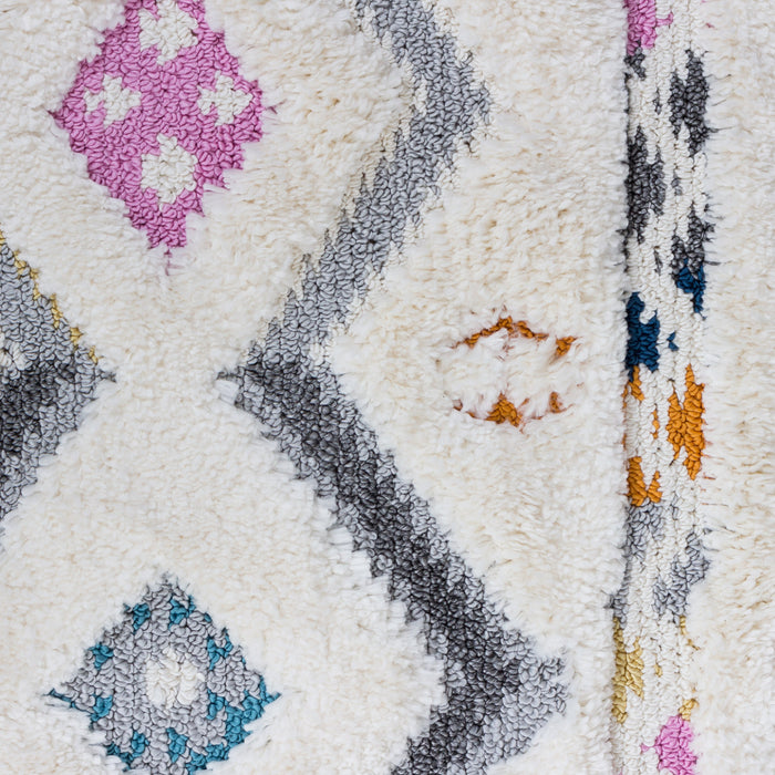 Lola Chevron 7x10 Area Rug
