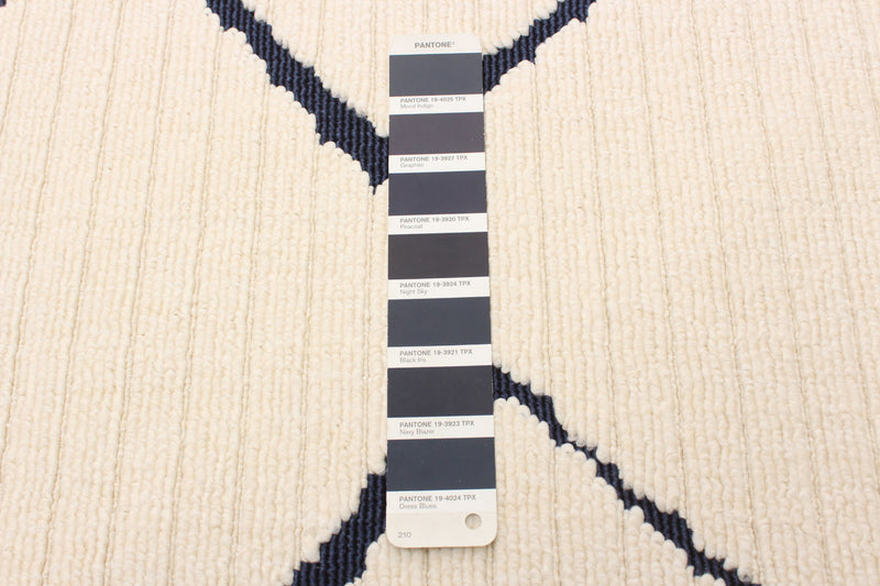 Kimi Blue-Ivory 4'7\" x 6'7\" Area Rug