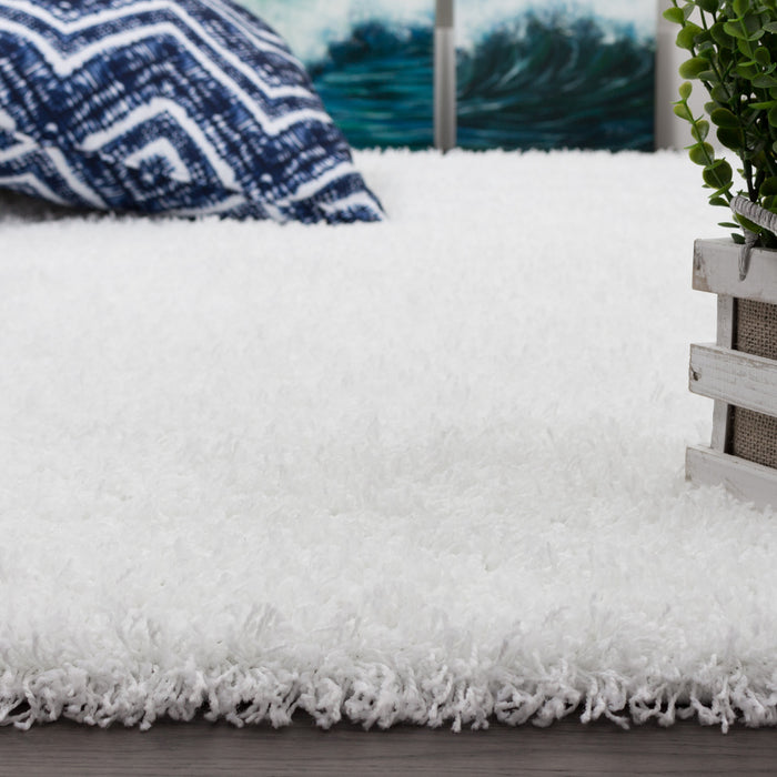 Victoria White Shag 3 x 5 Area Rug