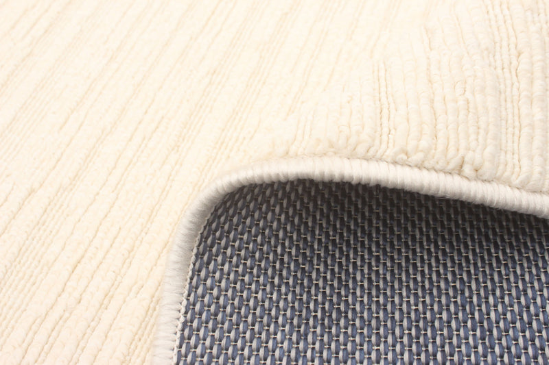 Eadda Ivory 4'7\" x 6'7\" Area Rug