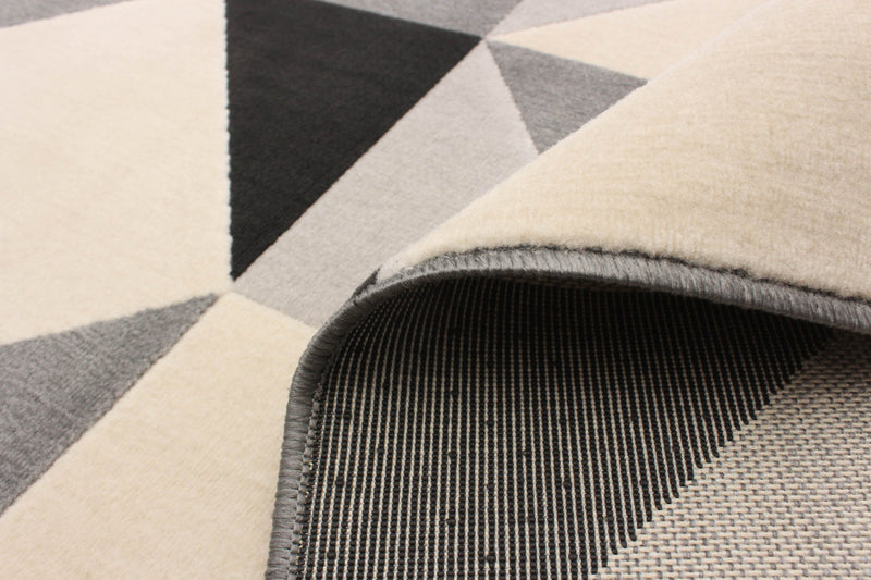 Nuria Black 5'3\" x 7'7\" Area Rug