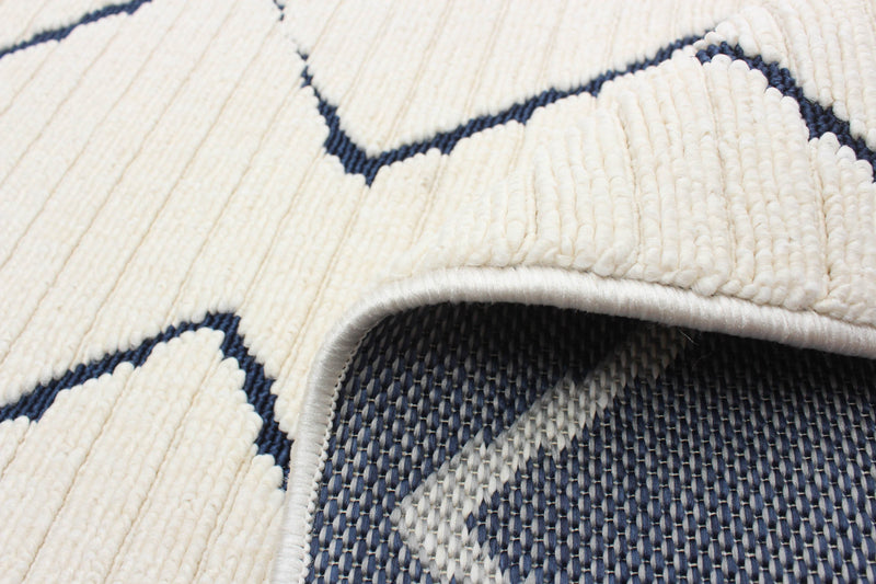 Kimi Blue-Ivory 2'8\" x 4'11\" Area Rug