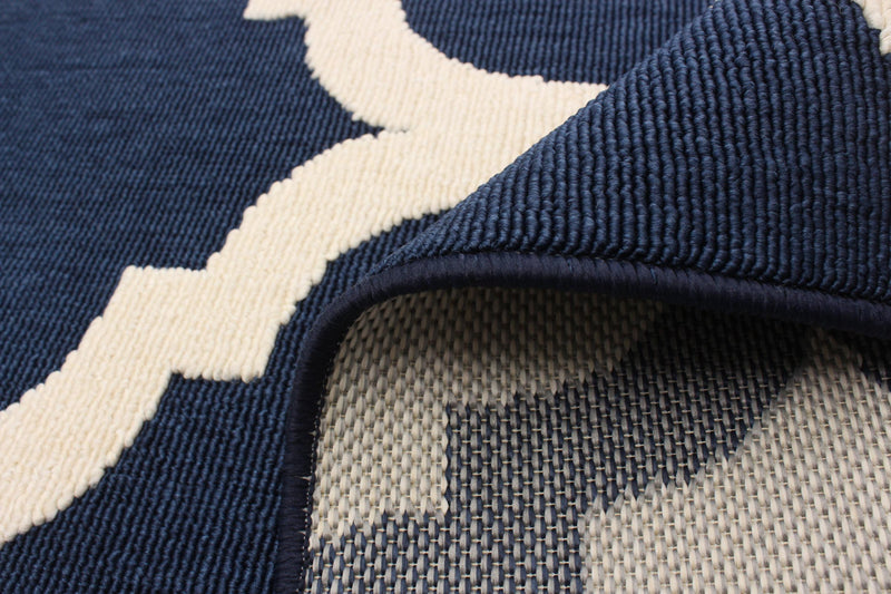 Sophie Ivory-Navy Area Rug - 5'3\" x 7'7\"