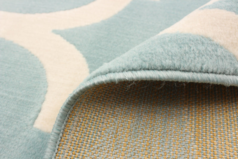 Aliya Aqua 4'7\" x 6'7\" Area Rug