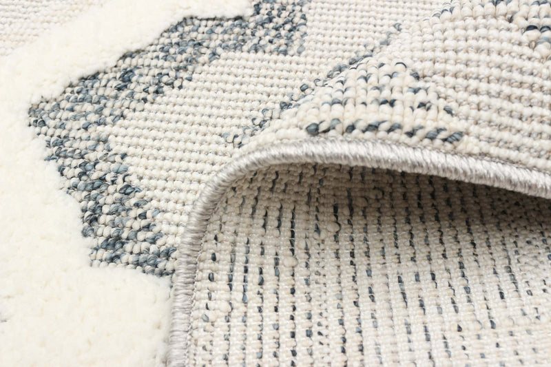 Alaqua Ivory Area Rug - 5'0\" x 7'0\"