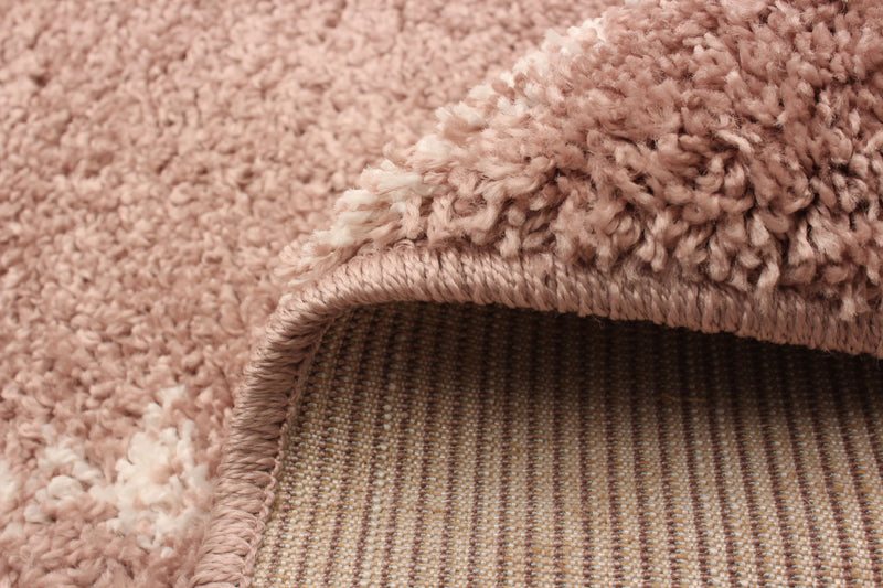 Serafina Pink Shag 3'11\" x 6'0\" Area Rug