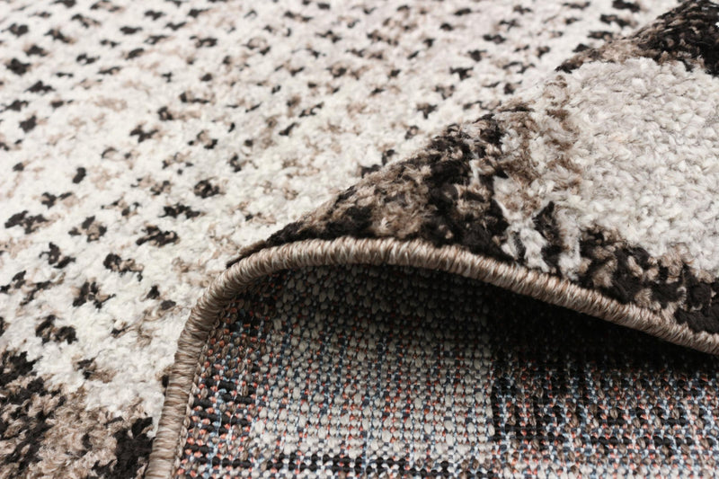 Vera Quattro Ivory/Grey Area Rug - 5'2\" x 7'5\"