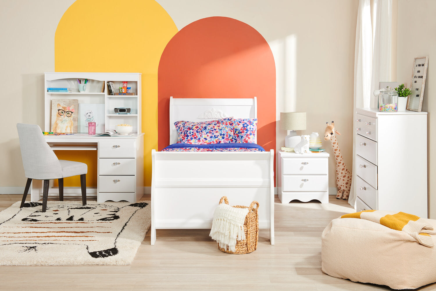 Diamond Dreams Sleigh Bed for Kids White Twin Size