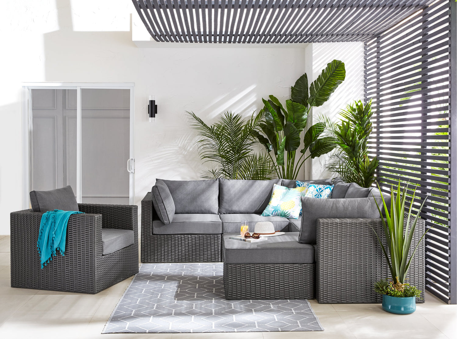 Morris 5 Piece Outdoor Patio Set with 3 Corner Chairs 2 Armless C. The Brick