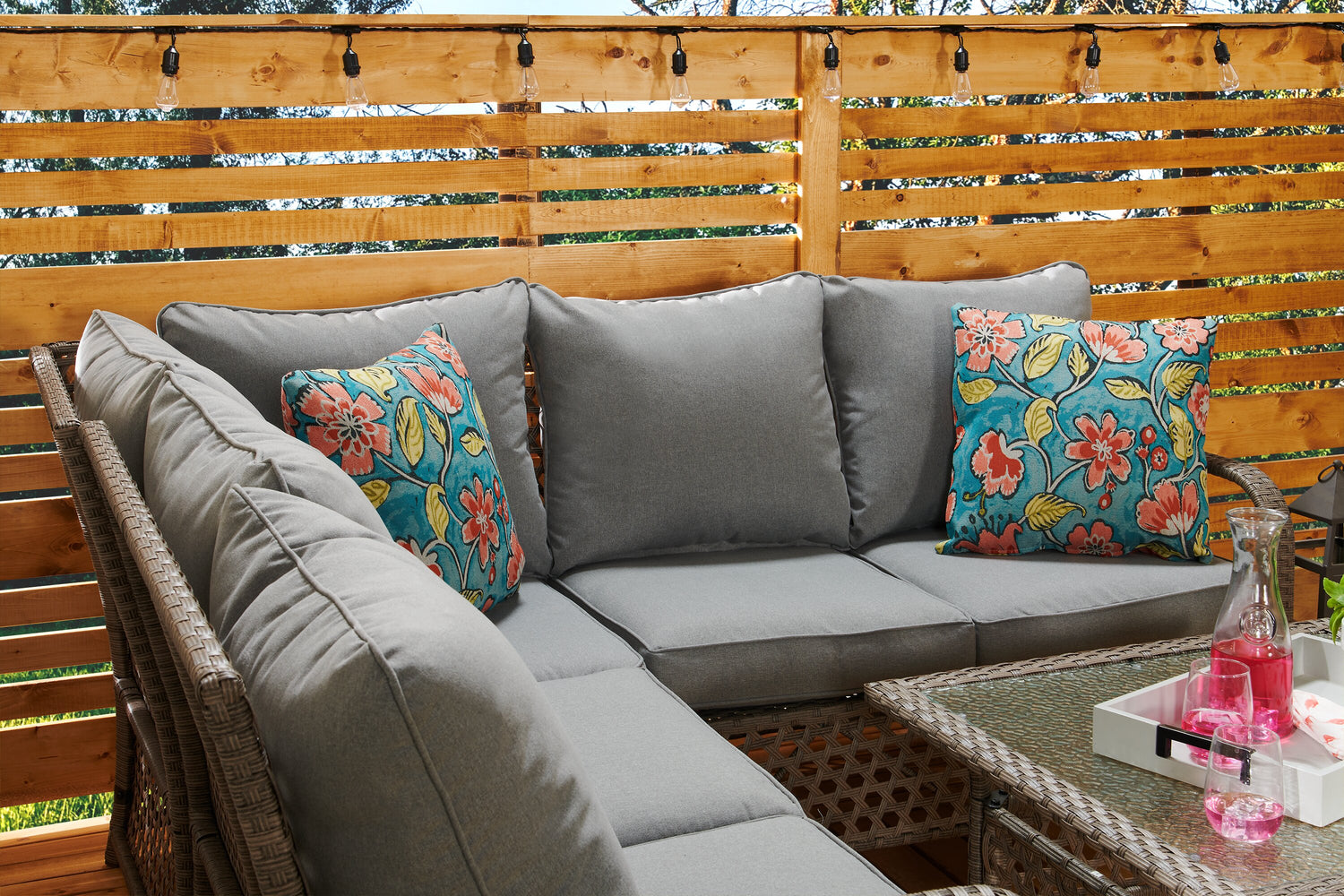 Discount throw pillows for sofa best sale