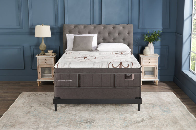 Stearns & Foster Founders Collection Cardiff City Eurotop Low-Profile Queen Mattress Set