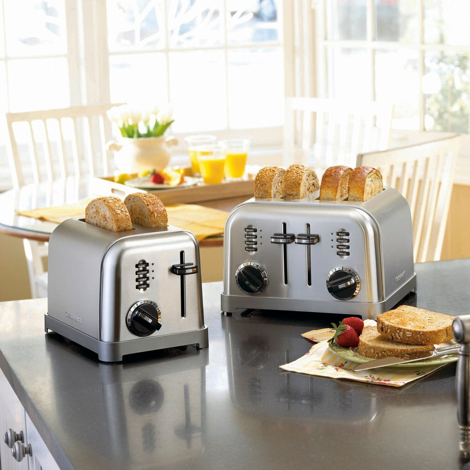 Cuisinart 4-Slice Toaster CPT-180C The Brick1