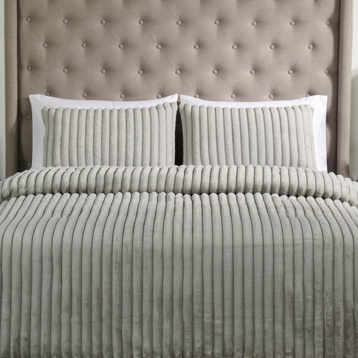 Hartford 3Piece Full/Queen Comforter Set The Brick